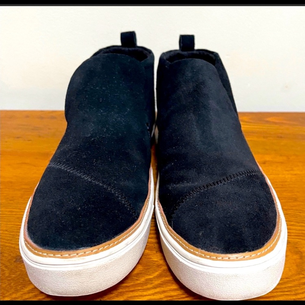 TOMS Paxton Suede Slip On Sneakers